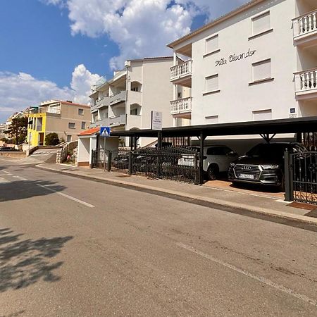 Villa Oleander Драмал Екстериор снимка