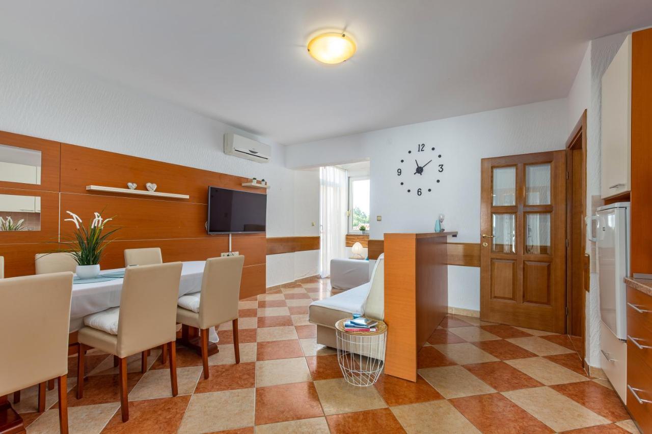 Villa Oleander Драмал Екстериор снимка