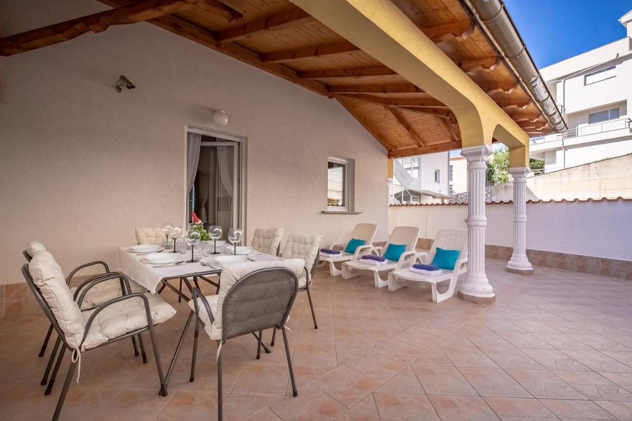 Villa Oleander Драмал Екстериор снимка